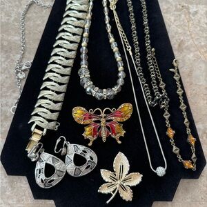 Lot Of 8 SIGNED VINTAGE Jewelry EMMONS Trifari AVON Coro Lia Sophia